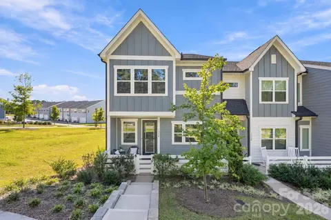 131 Forest Lake A Blvd #A, Mooresville, NC 28117