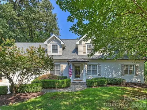5919 Creola Rd, Charlotte, NC 28270