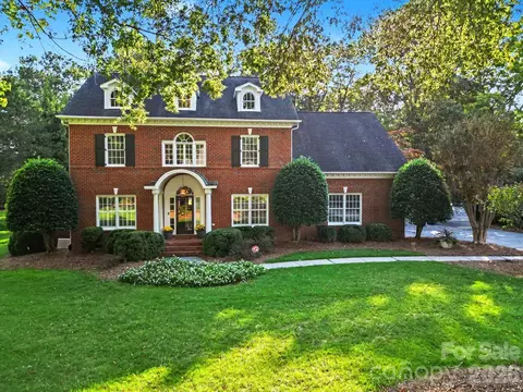 6325 County Donegal Ct, Charlotte, NC 28277