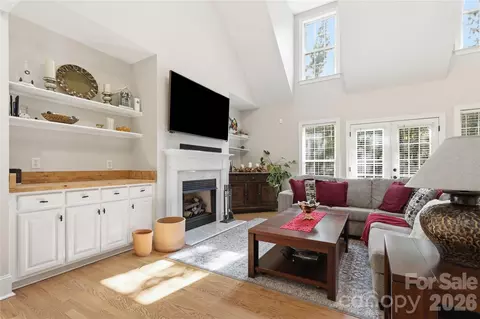 Living - 714 Bridgewater Dr, Monroe, NC 28112 photo 2 of 4