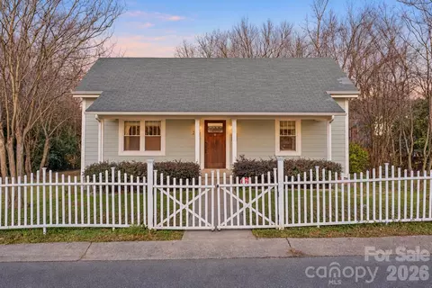 2815 N Myers St, Charlotte, NC 28205