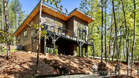 249 Golden Creek Rdg, Union Mills, NC 28167