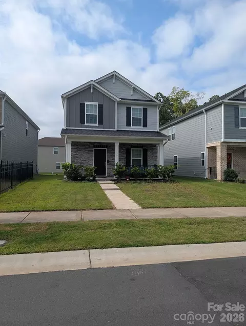 135 Emmett Dr, Pineville, NC 28134