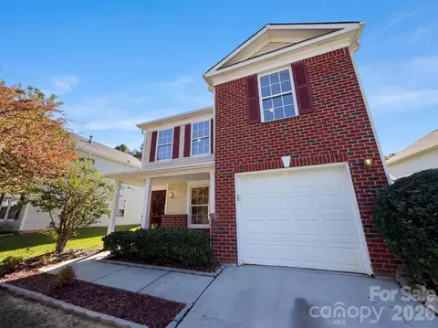 6807 Wandering Creek Dr, Charlotte, NC 28216