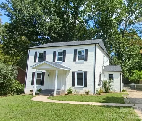 5717 Ruth Dr, Charlotte, NC 28215