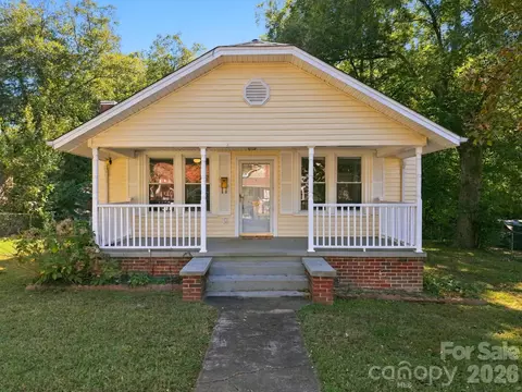 23 Herman St, Newton, NC 28658