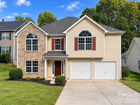 5124 Eagle Creek Dr, Charlotte, NC 28269