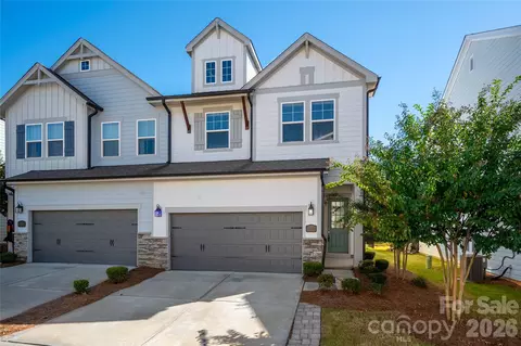 11207 Cobb Creek Ct, Charlotte, NC 28277