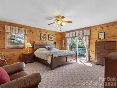 Bedroom - 807 Pine Tree Rd, Spruce Pine, NC 28777 photo 1 of 9