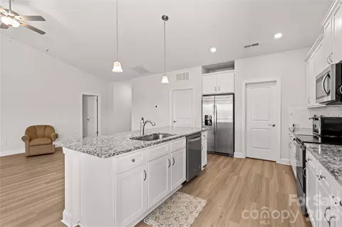 Kitchen - 123 Tanner Loop, Troutman, NC 28166 photo 3 of 4