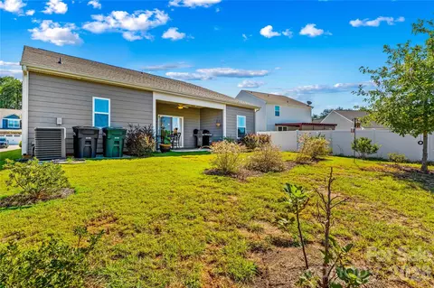Exterior - 123 Tanner Loop, Troutman, NC 28166 photo 5 of 6