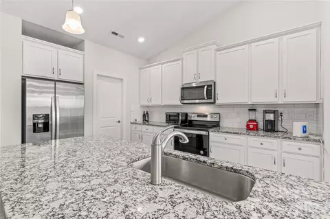 Kitchen - 123 Tanner Loop, Troutman, NC 28166 photo 1 of 4