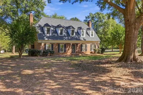 Exterior - 1247 Trailstream Dr, Lancaster, SC 29720 photo 3 of 6