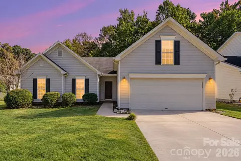 131 Devon Forest Dr, Mooresville, NC 28115