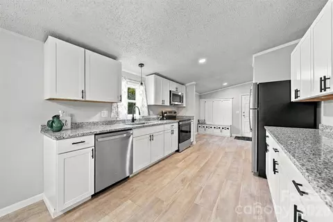 Kitchen - 4236 Piney Rd, Morganton, NC 28655 photo 2 of 5
