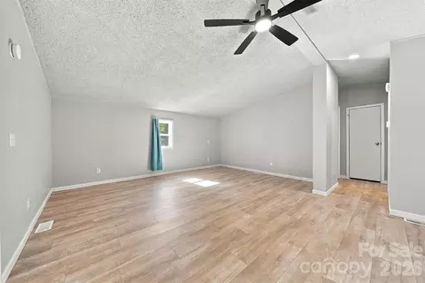 Living - 4236 Piney Rd, Morganton, NC 28655 photo 3 of 5