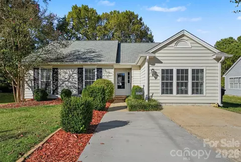 1507 Crestdale Rd, Rock Hill, SC 29732