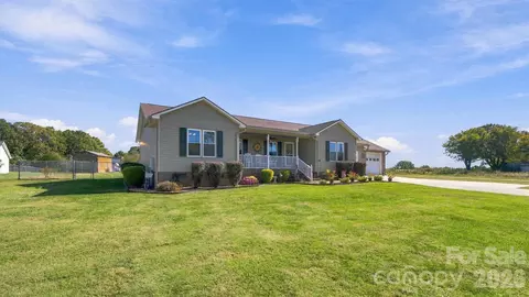 643 Shoal Rd, Lincolnton, NC 28092