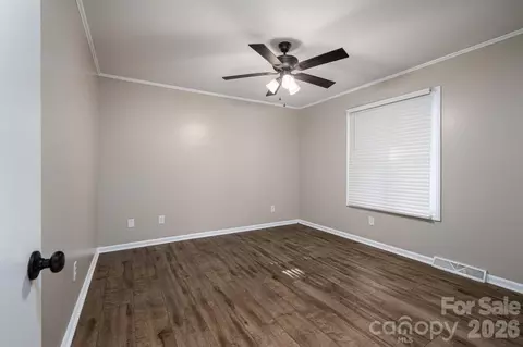 Bedroom - 413 E Klutz St, Maiden, NC 28650 photo 3 of 5