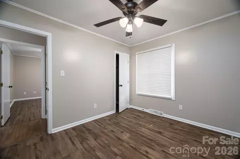 Bedroom - 413 E Klutz St, Maiden, NC 28650 photo 4 of 5