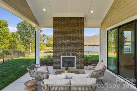 Exterior - 321 Westvale Dr, Locust, NC 28097 photo 4 of 7