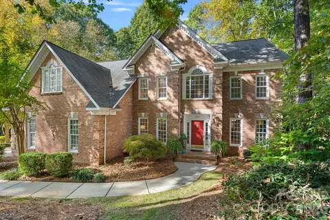 4001 Nicole Eileen Ln, Charlotte, NC 28216