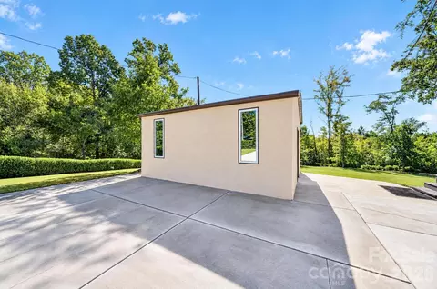 Exterior - 892 Taylor Dr, Lancaster, SC 29720 photo 3 of 3