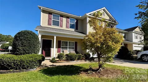 8428 Glaze Ct, Charlotte, NC 28269