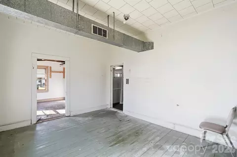 706 Old North Main St, Clover, SC 29710 photo 13