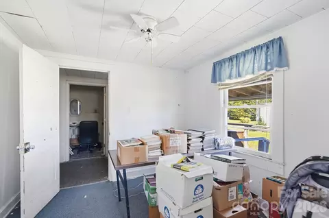 706 Old North Main St, Clover, SC 29710 photo 15