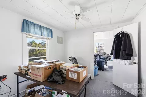 706 Old North Main St, Clover, SC 29710 photo 16