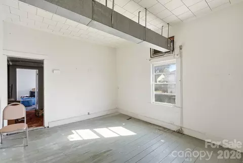 706 Old North Main St, Clover, SC 29710 photo 12