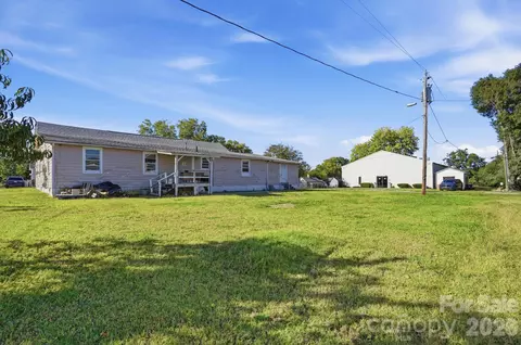 706 Old North Main St, Clover, SC 29710 photo 38