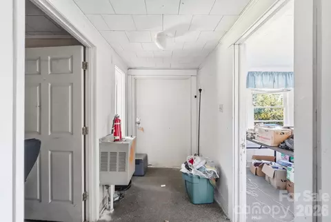 706 Old North Main St, Clover, SC 29710 photo 18