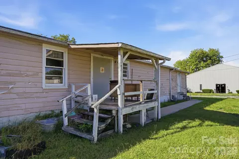 706 Old North Main St, Clover, SC 29710 photo 41