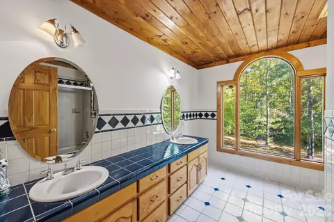 Bath - 1130 Beamguard Rd, Clover, SC 29710 photo 4 of 6