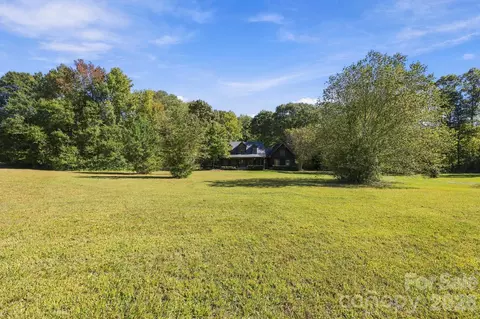 Exterior - 1130 Beamguard Rd, Clover, SC 29710 photo 2 of 9