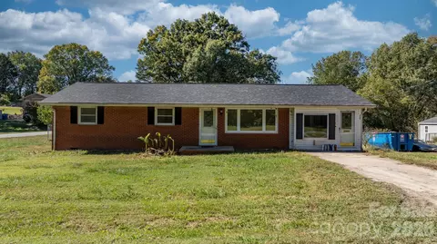 2509 29th Ne St NE, Hickory, NC 28601