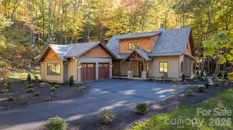 676 Arlington Rd, Waynesville, NC 28786