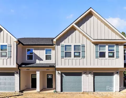 4951 Curtiswood Dr, Charlotte, NC 28213