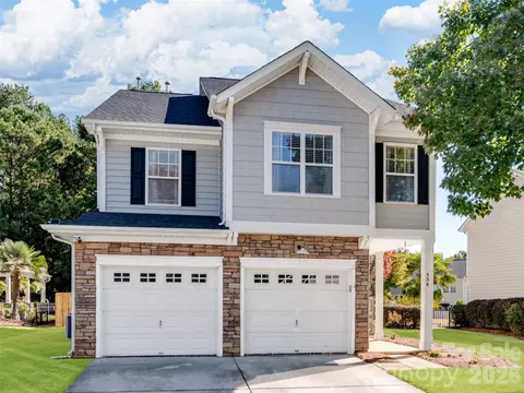 558 Sugar Tree Dr, Rock Hill, SC 29732