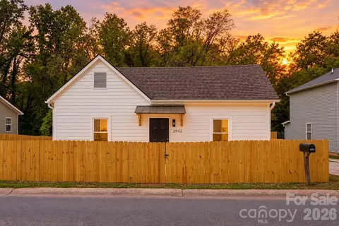 2942 Reid Ave, Charlotte, NC 28208