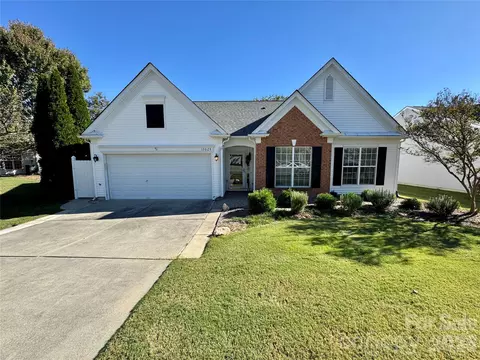 13624 Osprey Knoll Dr, Charlotte, NC 28269