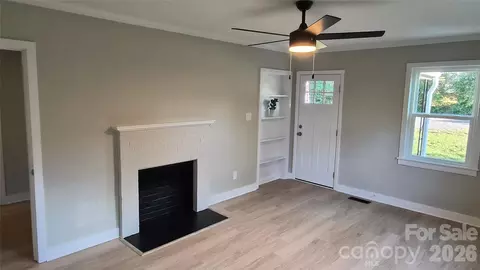 Living - 1569 Converse St, Lancaster, SC 29720 photo 2 of 4