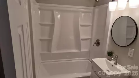 Bath - 1569 Converse St, Lancaster, SC 29720 photo 2 of 2