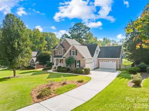 1410 Pine Needle Ln, Mooresville, NC 28115