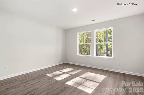 Bedroom - 1699 Evans Dr, Lancaster, SC 29720 photo 2 of 8