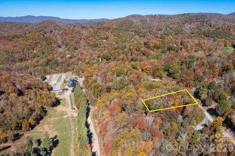 000 El Miner 479 Dr #479, Mars Hill, NC 28754
