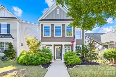2422 Woodward Ave, Charlotte, NC 28206