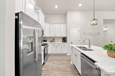 Kitchen - 8196 Mccormick St, Terrell, NC 28682 photo 2 of 3